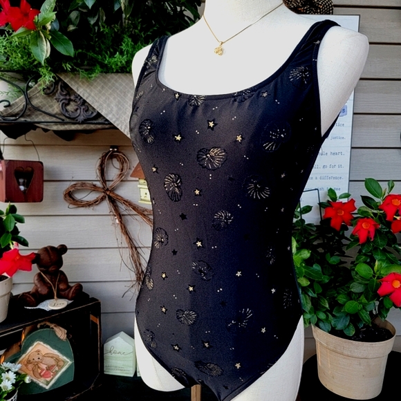 BENDIGO ♡ Gorgeous Vintage 1pc Black 'n Gold Beach Shells Bralette Swimsuit 7 - Picture 17 of 17